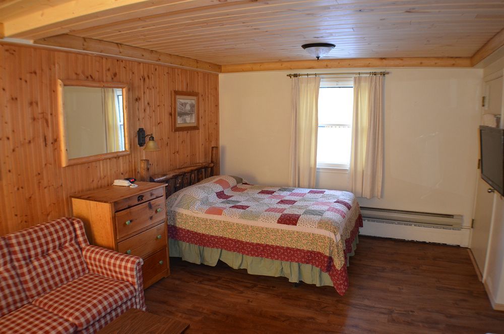 Curriers Lakeview Lodge Rice Lake Экстерьер фото